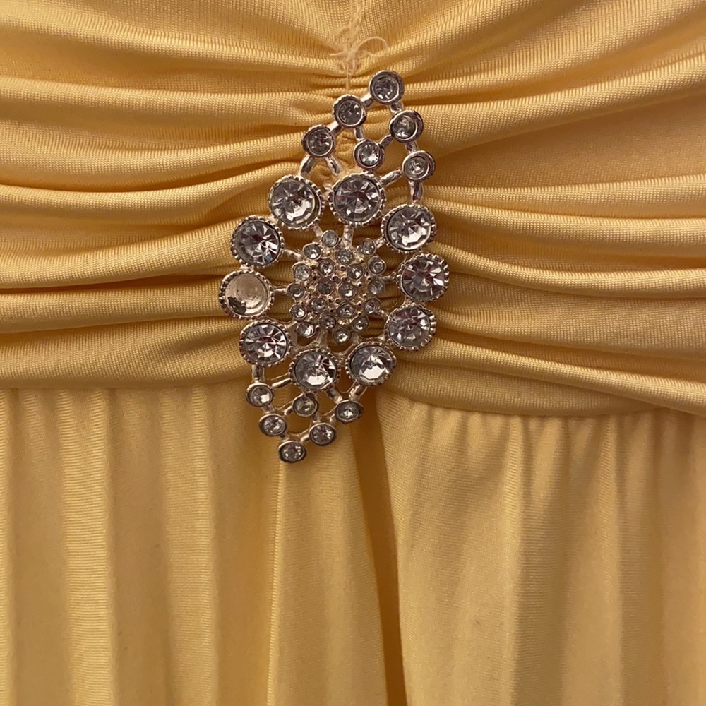 Dress - Picture 4 of 4